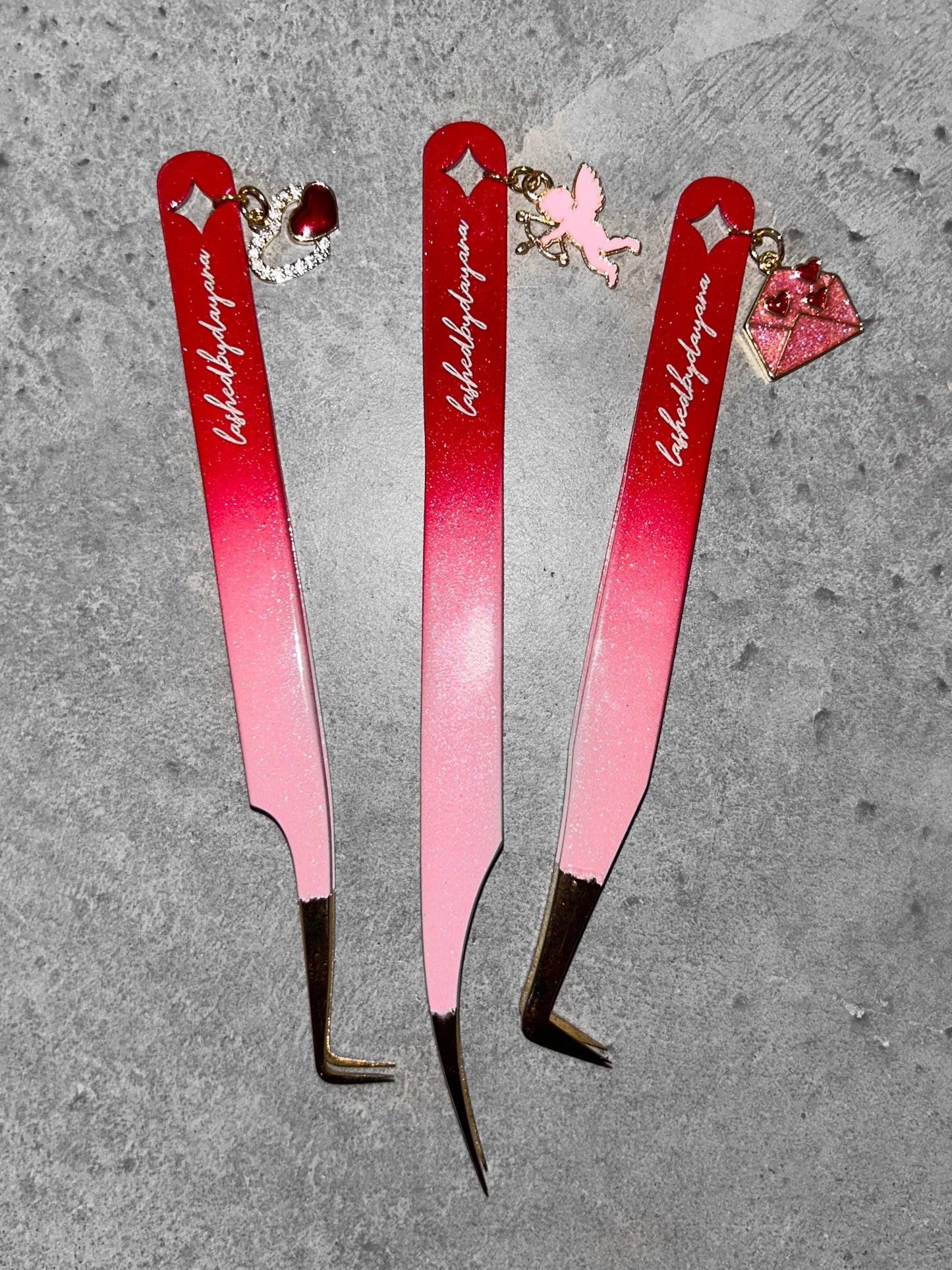 Tweezers- Valentine Charm